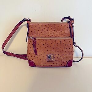 Dooney&Burke Pebble Grain Letter Carrier